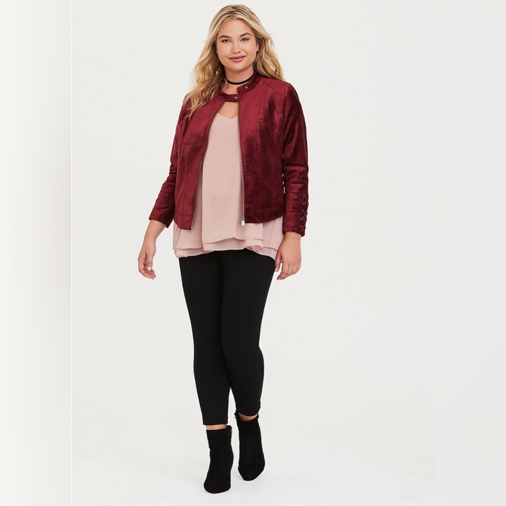 Torrid 2 Women’s 2X Velvet Burgundy Red Lattice Side Corset Vampire Moto Jacket